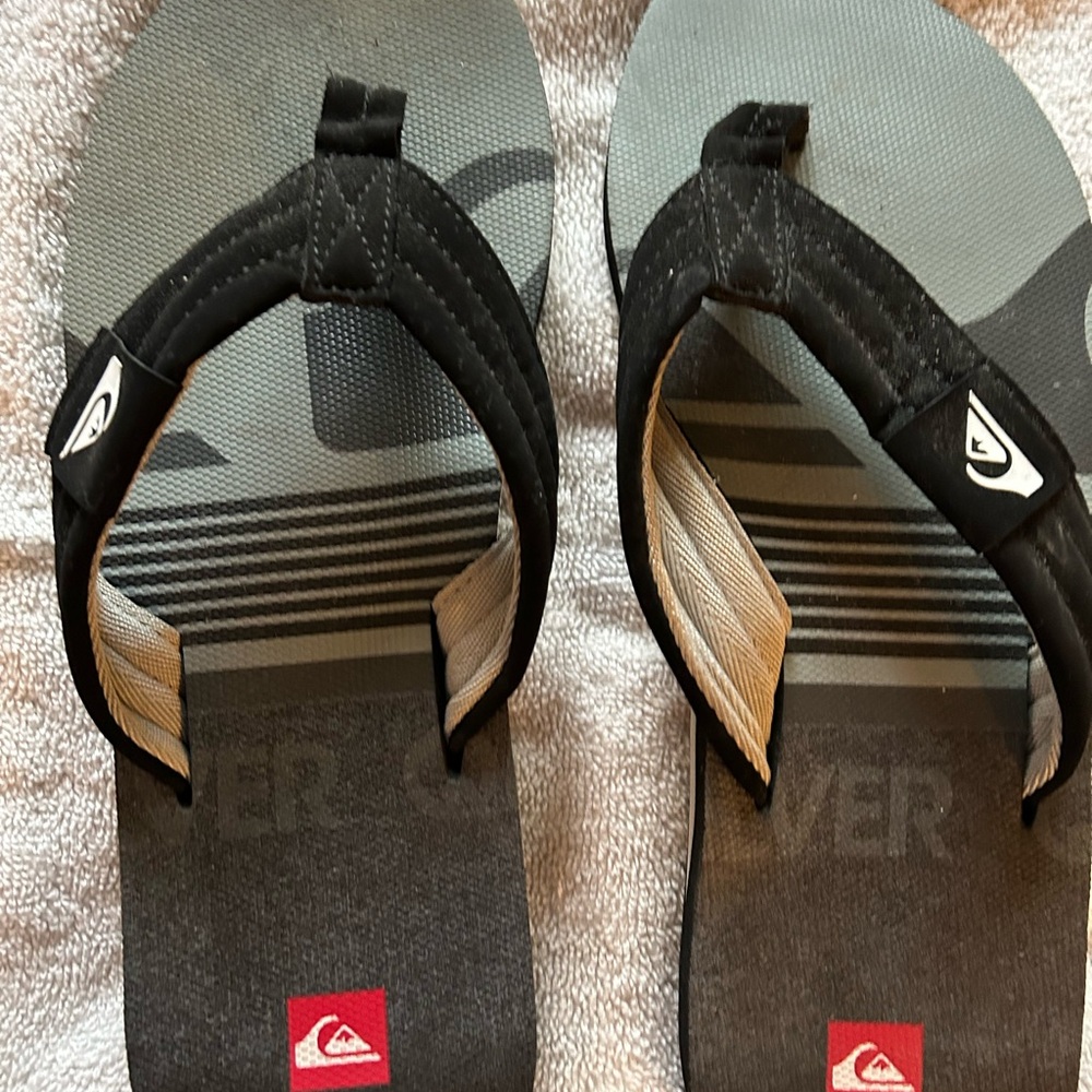Quiksilver Black and Gray Sandals